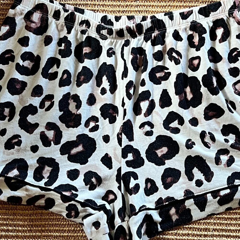 Leopard Pajama Bottoms Size Small